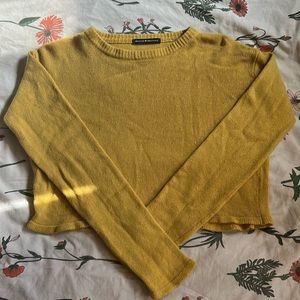 Brandy Melville Mustard Yellow Cropped Sweater